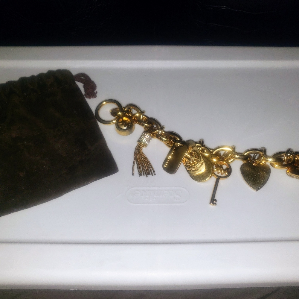 AUTHENTIC GOLD MICHAEL KORS TOGGLE BRACELET